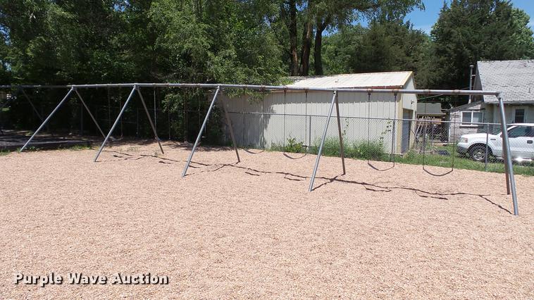 image for item EZ9324 Metal swing set