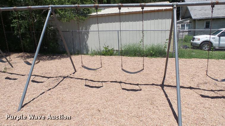 image for item EZ9324 Metal swing set