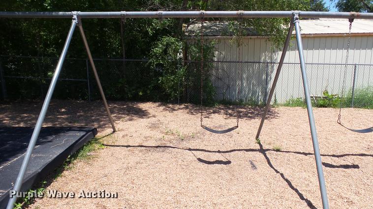 image for item EZ9324 Metal swing set