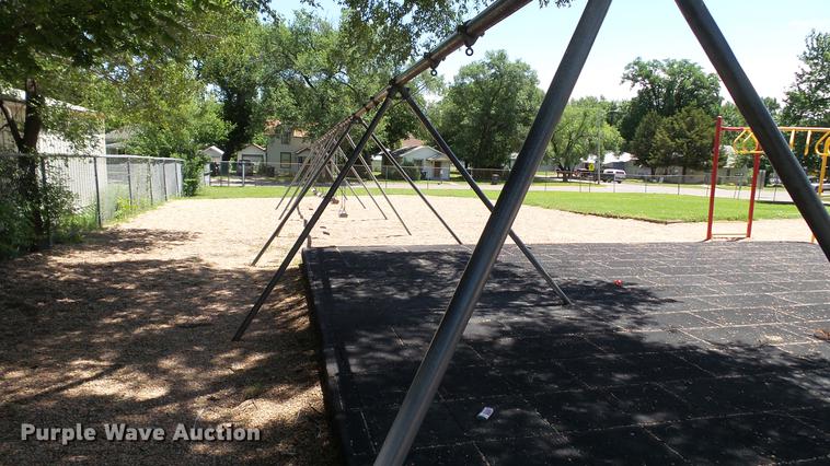 image for item EZ9324 Metal swing set