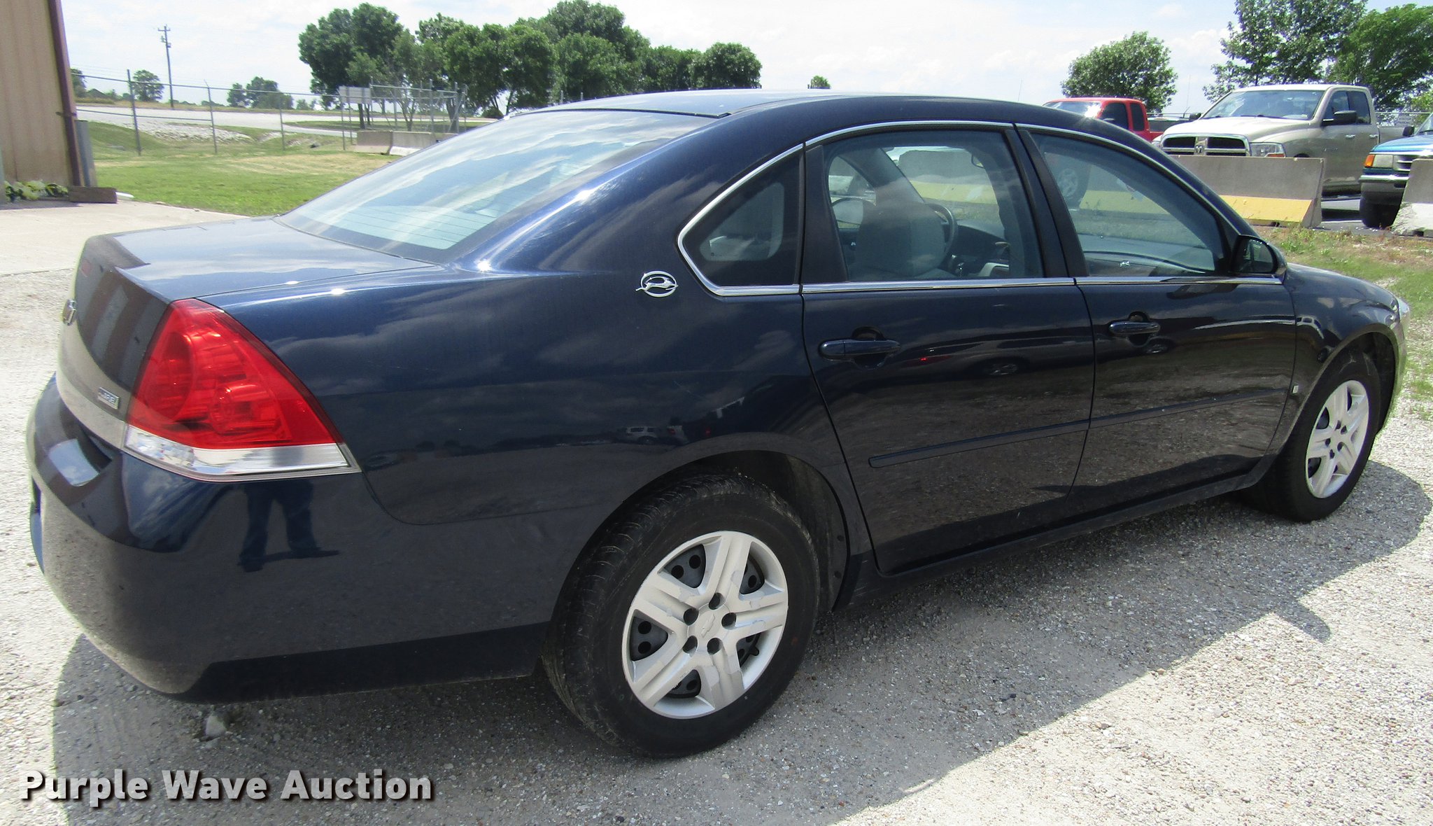 2007 Chevrolet Impala in Macon, MO | Item DD7473 sold | Purple Wave