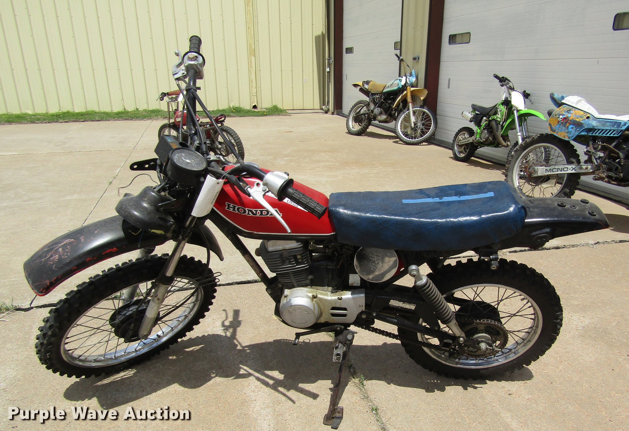 1981 Honda XL100S dirt bike in Salina, KS Item EI9322 sold Purple Wave