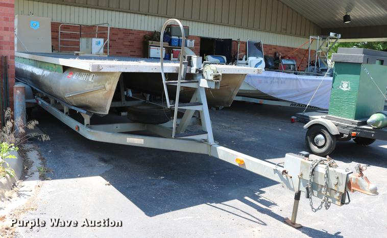 image for item AO9262 1984 Eldocraft pontoon boat