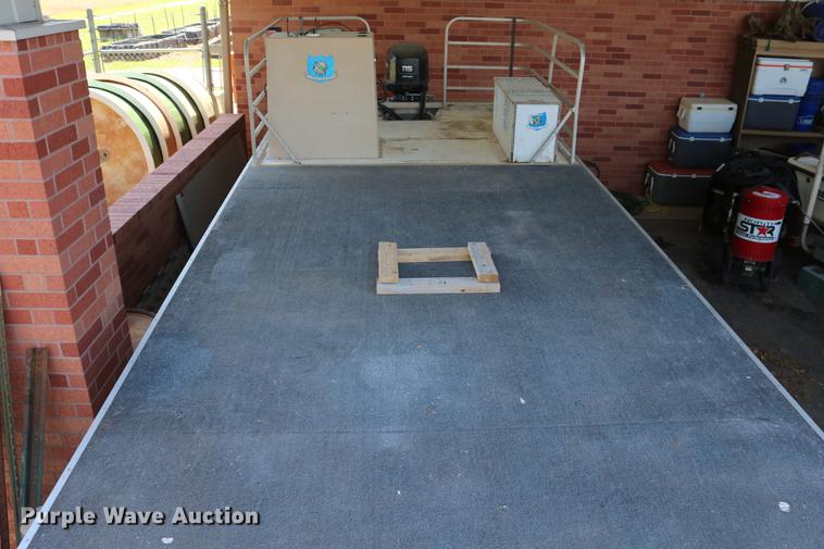 image for item AO9262 1984 Eldocraft pontoon boat