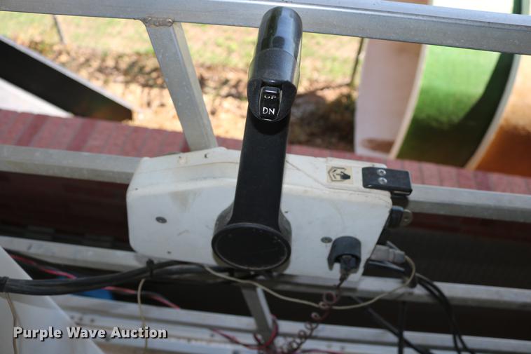 image for item AO9262 1984 Eldocraft pontoon boat