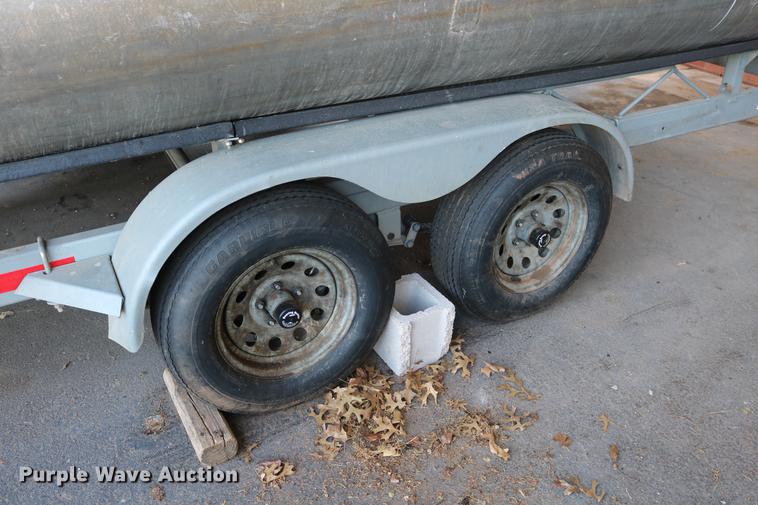 image for item AO9262 1984 Eldocraft pontoon boat