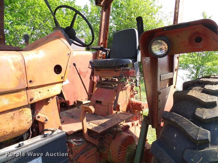 image for item AO9303 1967 International Farmall 806 tractor