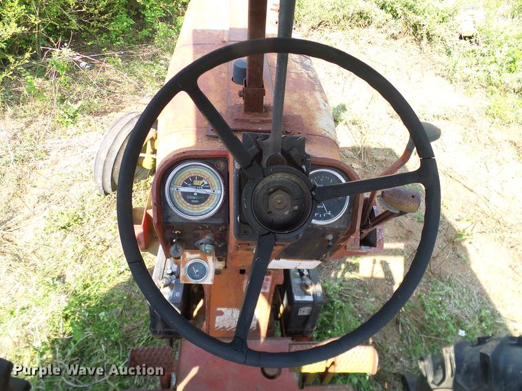 image for item AO9303 1967 International Farmall 806 tractor
