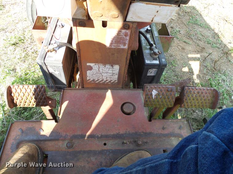 image for item AO9303 1967 International Farmall 806 tractor