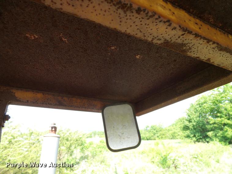 image for item AO9303 1967 International Farmall 806 tractor