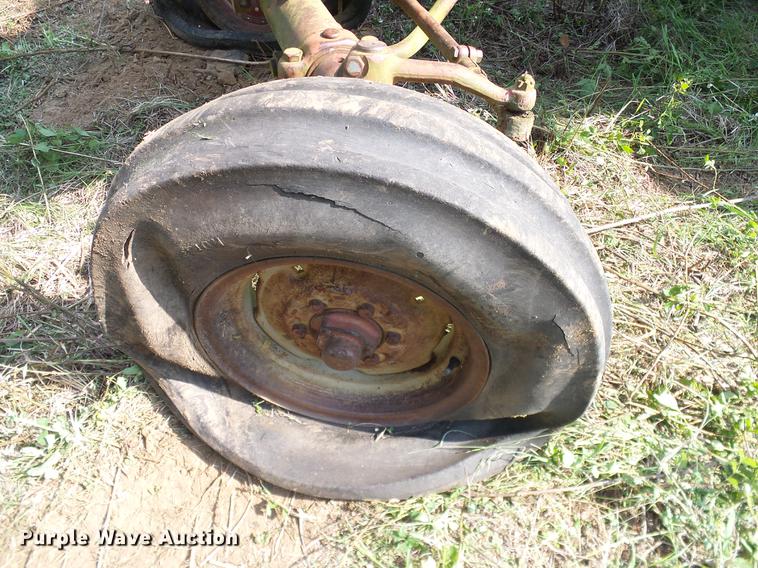 image for item AO9303 1967 International Farmall 806 tractor