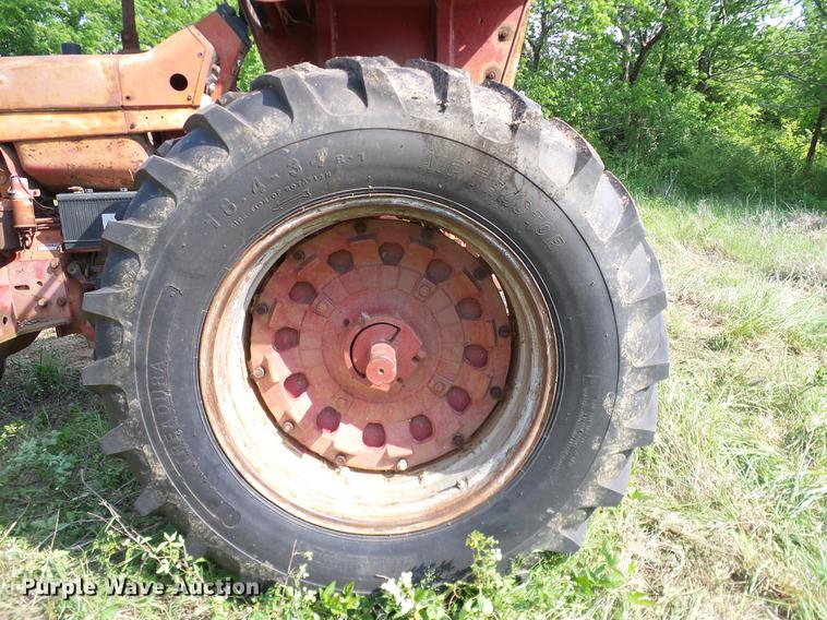 image for item AO9303 1967 International Farmall 806 tractor