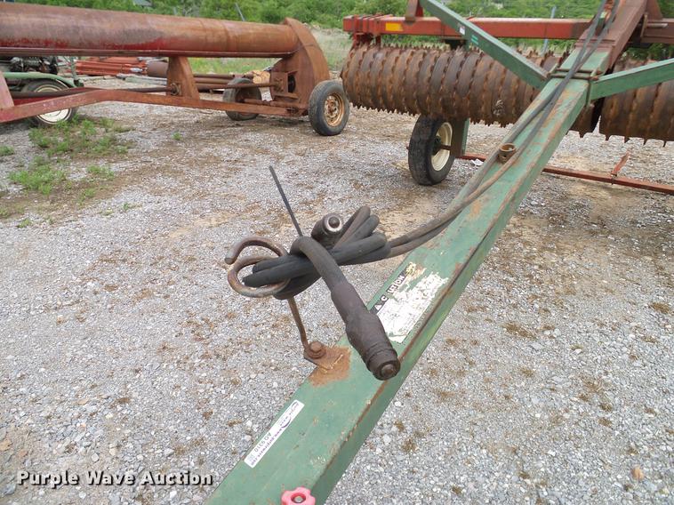 image for item AO9310 Brillion cultipacker