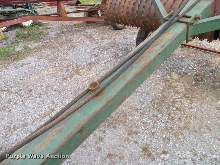 image for item AO9310 Brillion cultipacker