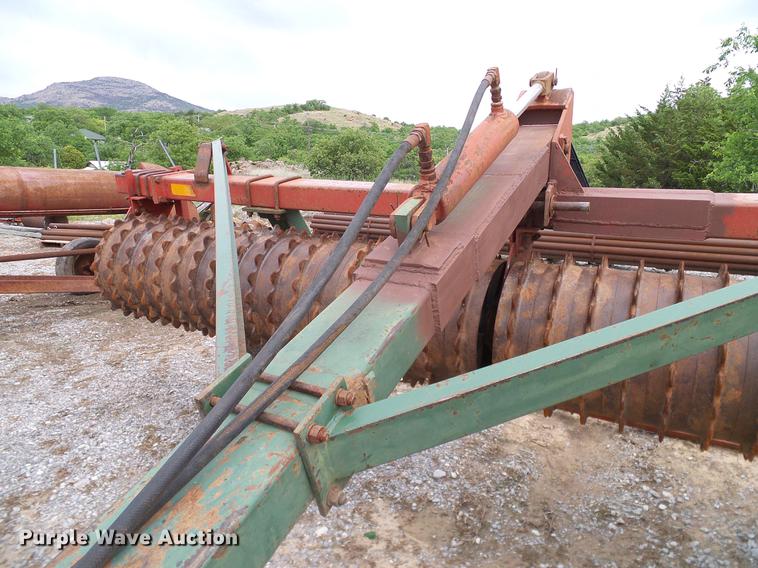 image for item AO9310 Brillion cultipacker