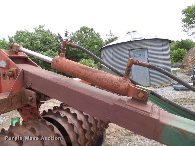 image for item AO9310 Brillion cultipacker