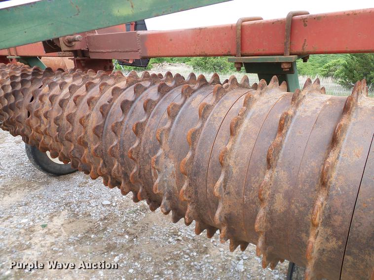 image for item AO9310 Brillion cultipacker