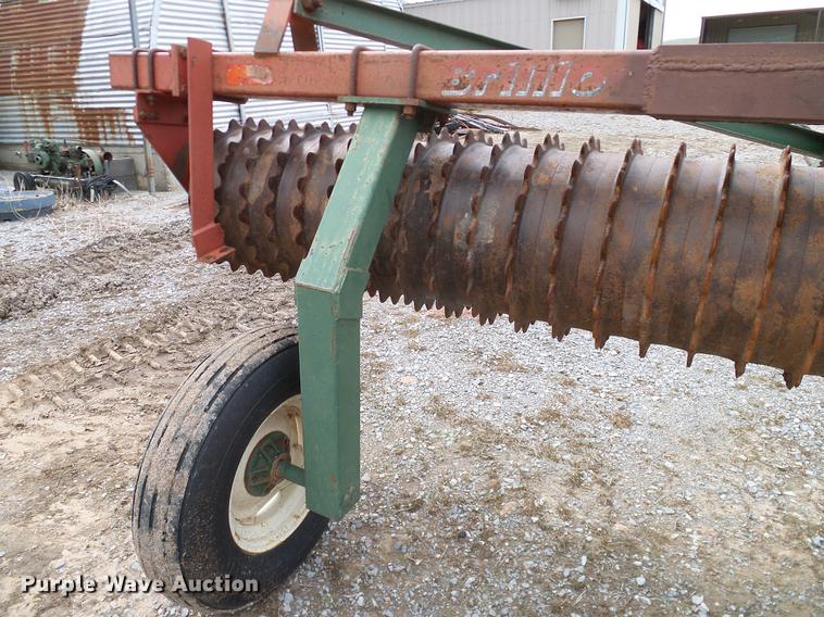 image for item AO9310 Brillion cultipacker