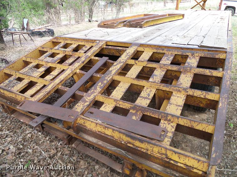 image for item DD8171 Belshe equipment trailer