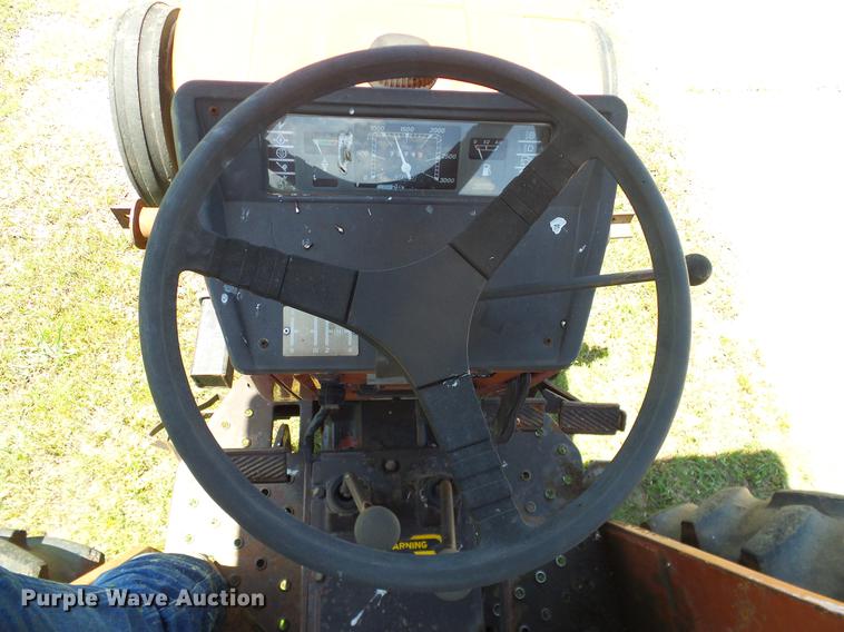 image for item DD8173 Fiat Hesston 466 tractor