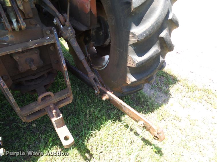 image for item DD8173 Fiat Hesston 466 tractor