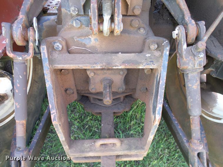 image for item DD8173 Fiat Hesston 466 tractor