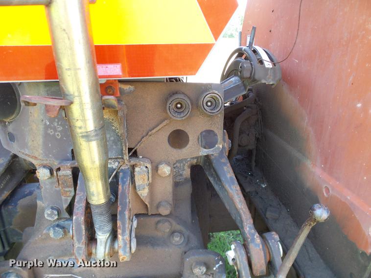 image for item DD8173 Fiat Hesston 466 tractor