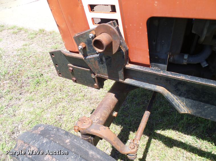 image for item DD8173 Fiat Hesston 466 tractor