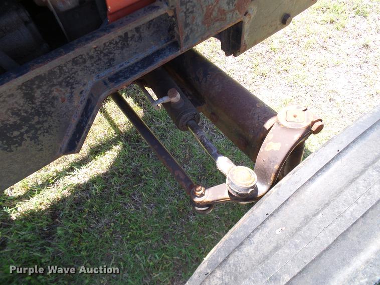 image for item DD8173 Fiat Hesston 466 tractor