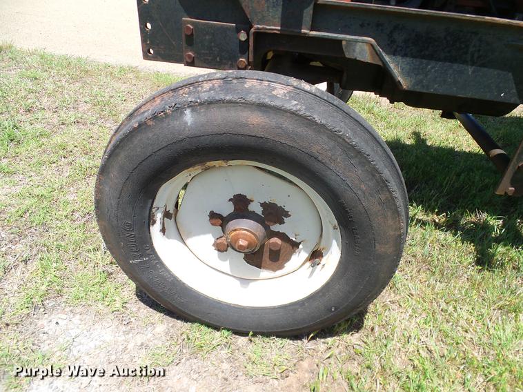 image for item DD8173 Fiat Hesston 466 tractor