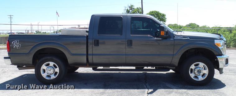 image for item DD8193 2015 Ford F250 Super Duty XLT Crew Cab pickup truck