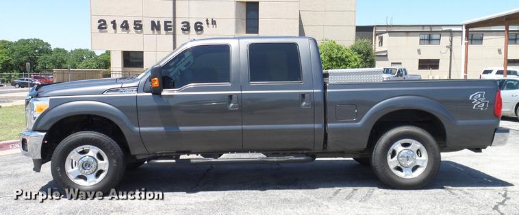 image for item DD8193 2015 Ford F250 Super Duty XLT Crew Cab pickup truck