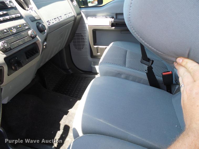 image for item DD8193 2015 Ford F250 Super Duty XLT Crew Cab pickup truck