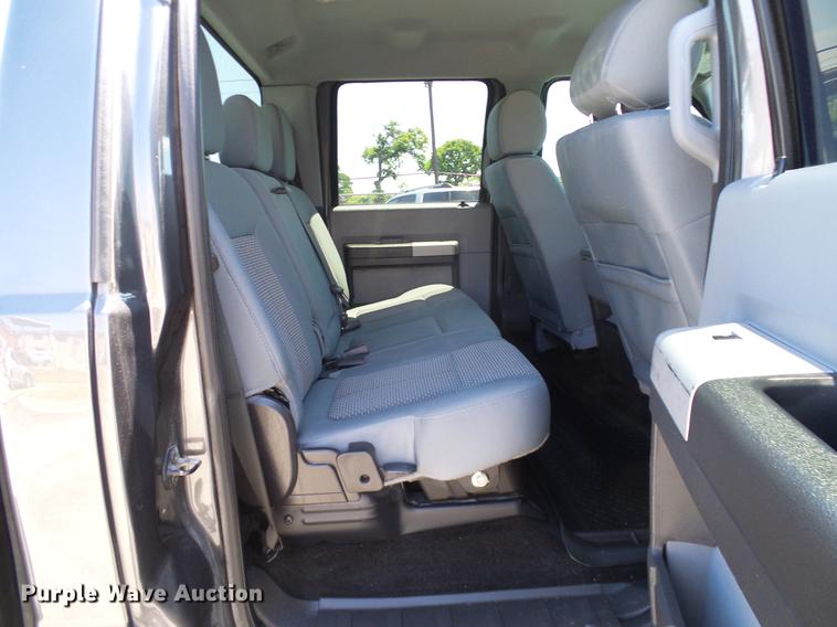 image for item DD8193 2015 Ford F250 Super Duty XLT Crew Cab pickup truck