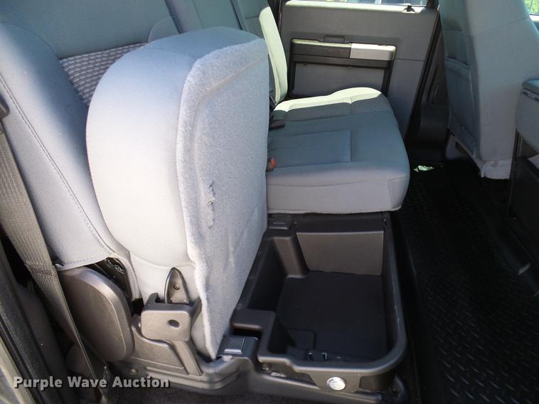 image for item DD8193 2015 Ford F250 Super Duty XLT Crew Cab pickup truck