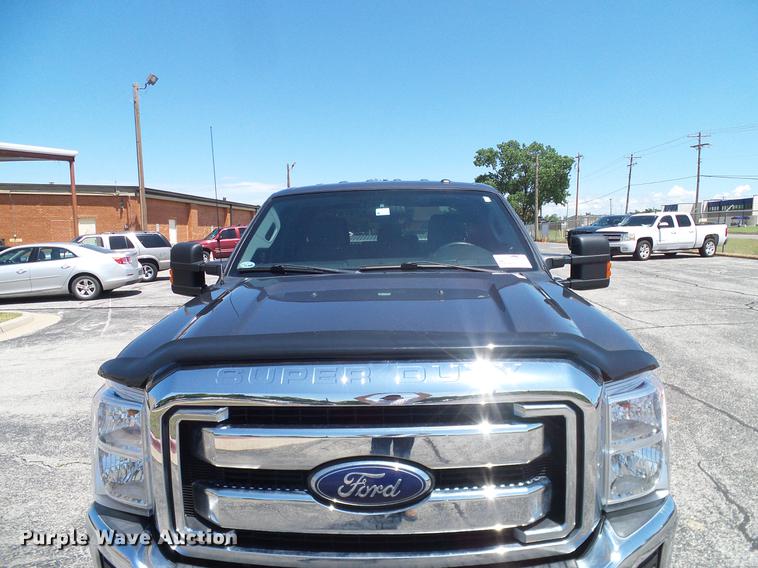 image for item DD8193 2015 Ford F250 Super Duty XLT Crew Cab pickup truck