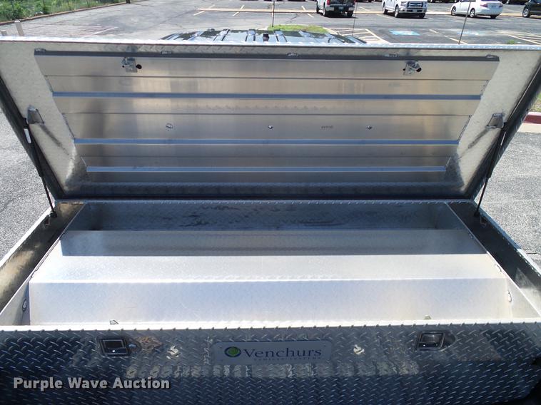 image for item DD8193 2015 Ford F250 Super Duty XLT Crew Cab pickup truck