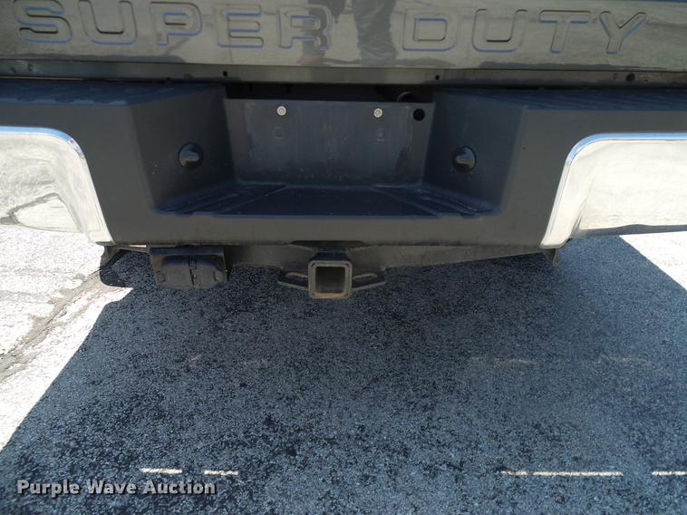 image for item DD8193 2015 Ford F250 Super Duty XLT Crew Cab pickup truck