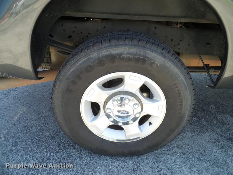 image for item DD8193 2015 Ford F250 Super Duty XLT Crew Cab pickup truck