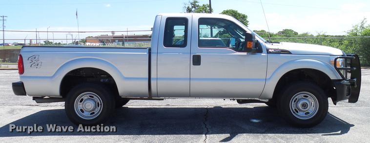 image for item DD8194 2012 Ford F250 Super Duty SuperCab pickup truck