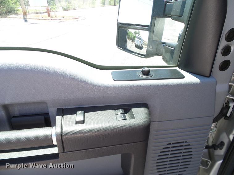 image for item DD8194 2012 Ford F250 Super Duty SuperCab pickup truck