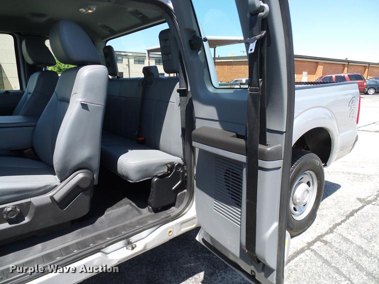 image for item DD8194 2012 Ford F250 Super Duty SuperCab pickup truck