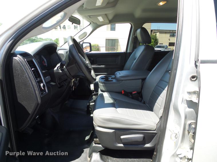 image for item DD8195 2013 Dodge Ram 2500HD Crew Cab pickup truck