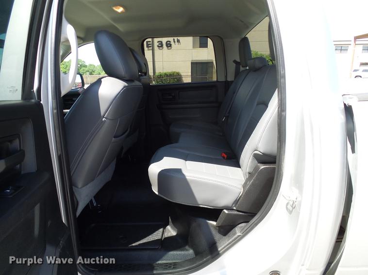 image for item DD8195 2013 Dodge Ram 2500HD Crew Cab pickup truck