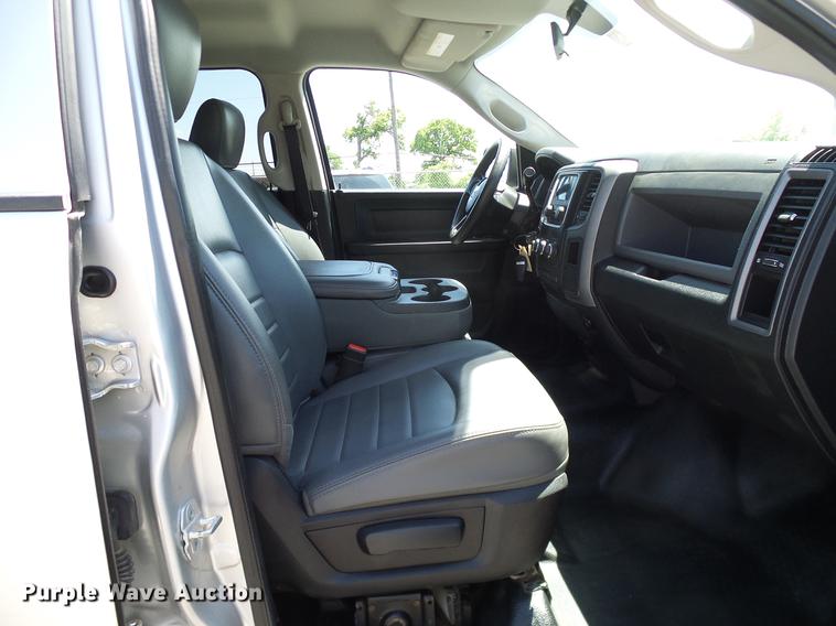 image for item DD8195 2013 Dodge Ram 2500HD Crew Cab pickup truck