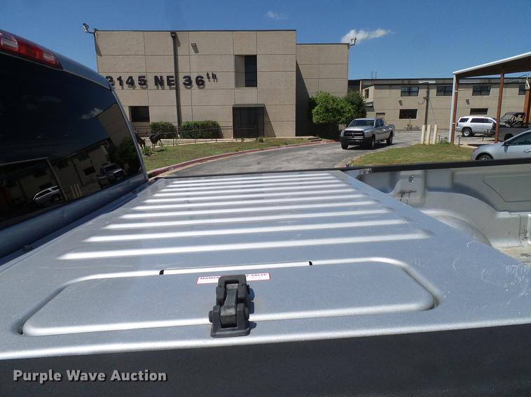 image for item DD8195 2013 Dodge Ram 2500HD Crew Cab pickup truck