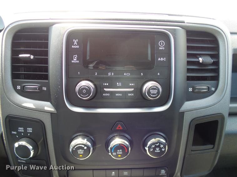 image for item DD8196 2013 Dodge Ram 2500HD Crew Cab pickup truck