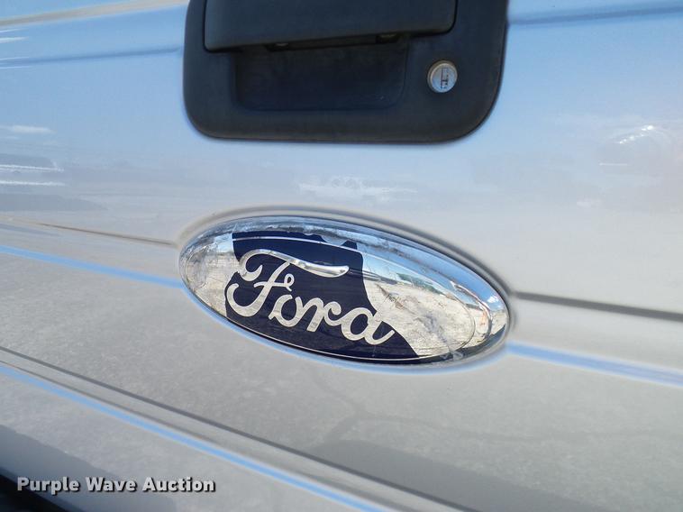 image for item DD8197 2011 Ford F150 SuperCrew pickup truck