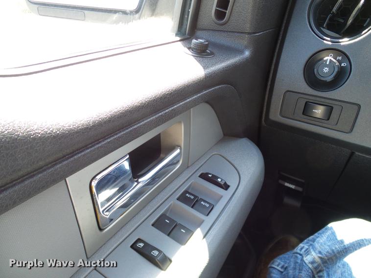 image for item DD8198 2011 Ford F150 SuperCrew pickup truck