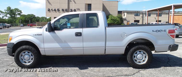 image for item DD8201 2010 Ford F150 SuperCab pickup truck